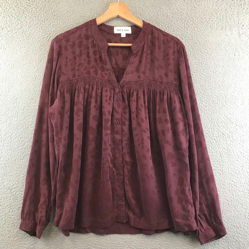 Cloth & Stone Women's Blouse L  Long Sleeve Button Down Burgundy Animal Print